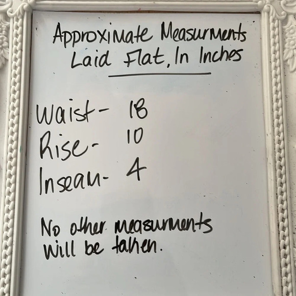 ANN TAYLOR Flower Print Classic Shorts White Pockets Mid Rise Size 12 Petite - Picture 8 of 9